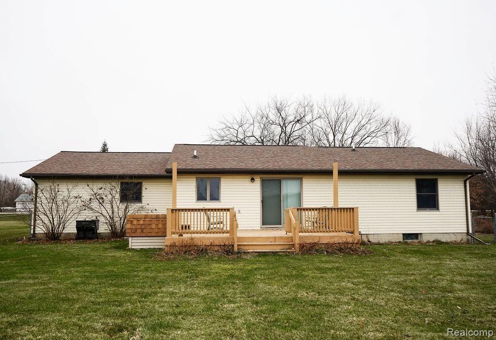 5345 Duffield Road Swartz Creek, MI 48473 - Photo 3 of 36 DSC01234.jpg