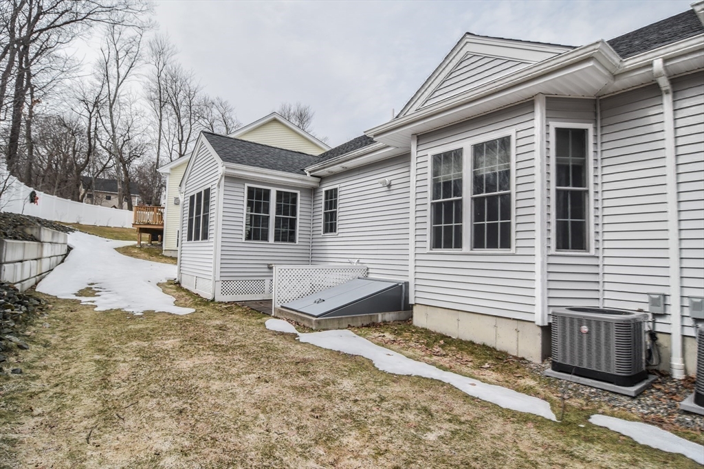 63 Cobblestone Lane, Unit 63 Worcester, MA 01606 - Photo 35 of 37