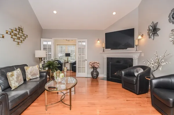 $409,900 | 63 Cobblestone Lane, Unit 63, Worcester, MA 01606