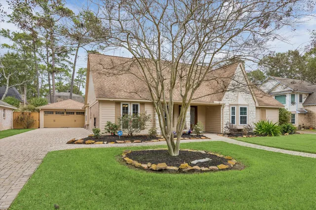 $400,000 | 12322 Normont Drive, Houston, TX 77070