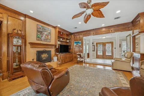 $400,000 | 12322 Normont Drive, Houston, TX 77070