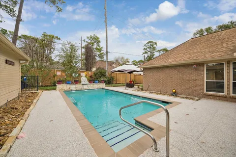 $400,000 | 12322 Normont Drive, Houston, TX 77070