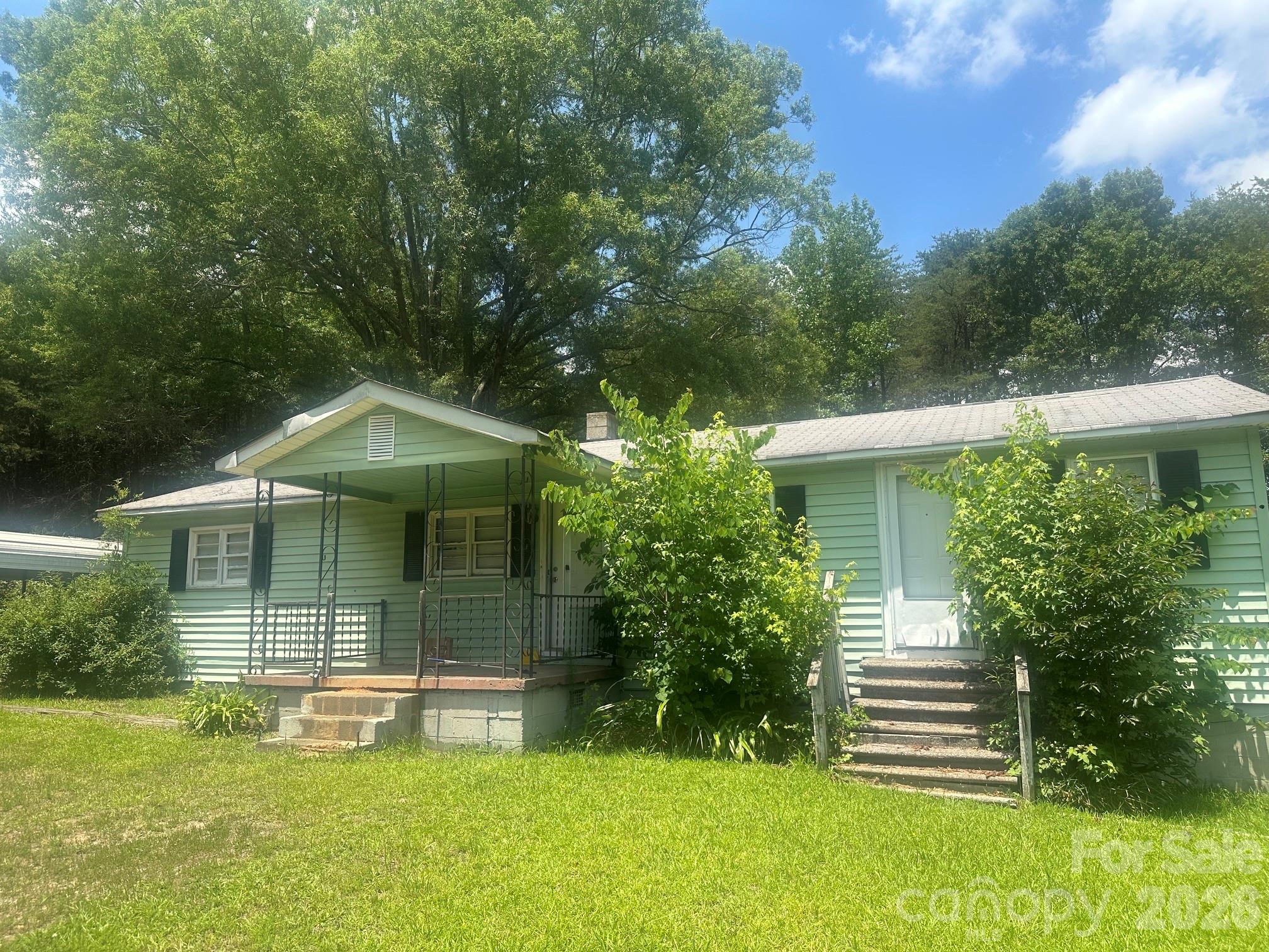488 Waddell Lane Clover, SC 29710 - Photo 2 of 2