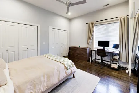 $695,000 | 663 West Barry Avenue, Unit 4C, Chicago, IL 60657