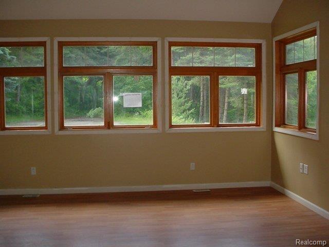 7840 Foster Road Clarkston, MI 48346 - Photo 14 of 22 261-966224 -DINING.JPG