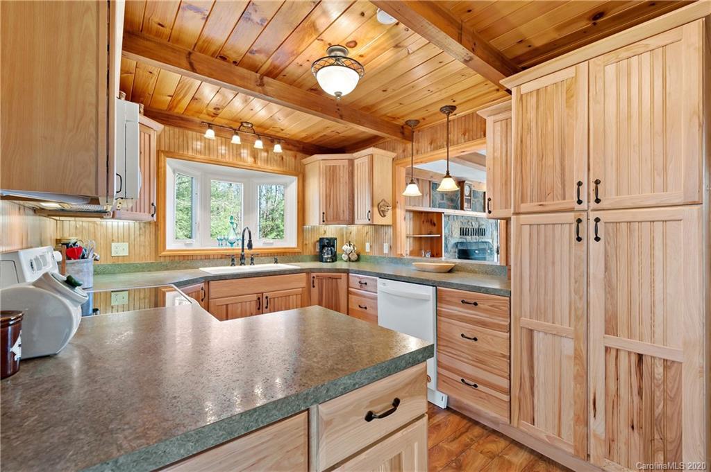 360 Osborn Knob Road Marion, NC 28752 - Photo 13 of 39 Gallery Image 13