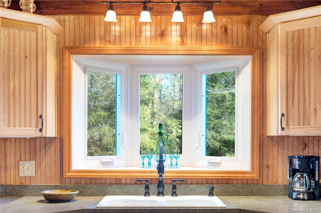 360 Osborn Knob Road Marion, NC 28752 - Photo 14 of 39 Gallery Image 14