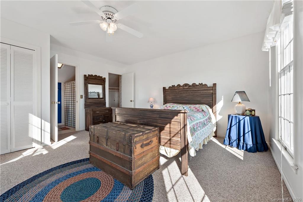 360 Osborn Knob Road Marion, NC 28752 - Photo 32 of 39 Gallery Image 32