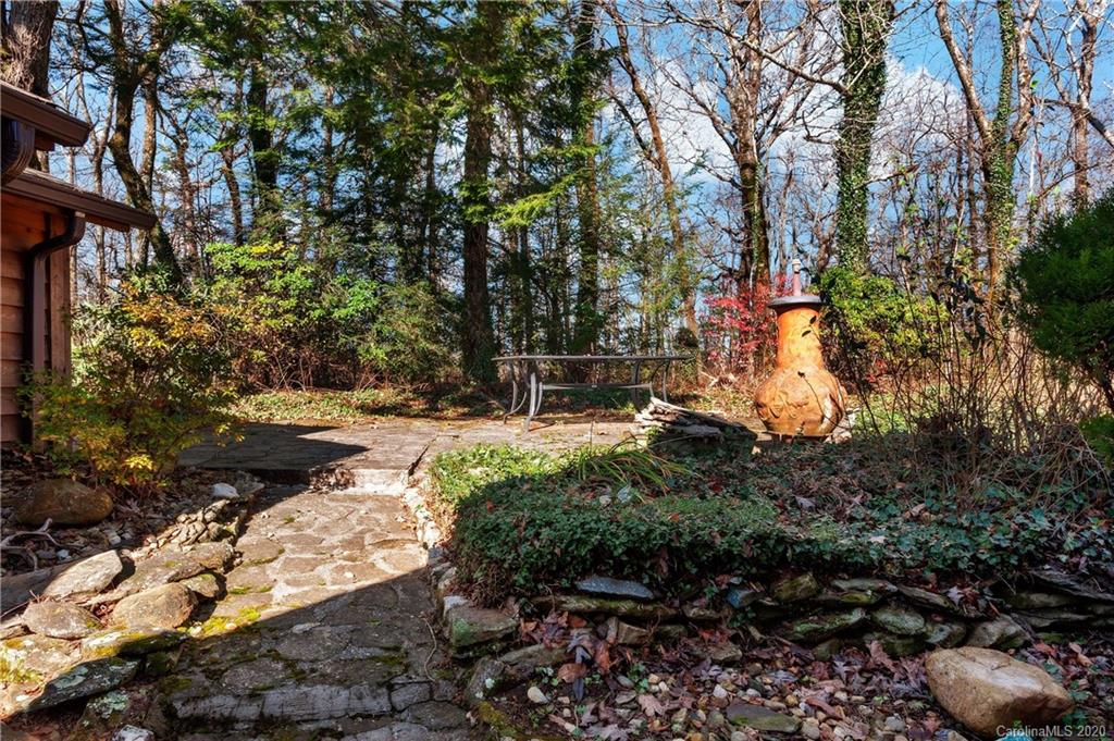 360 Osborn Knob Road Marion, NC 28752 - Photo 37 of 39 Gallery Image 37
