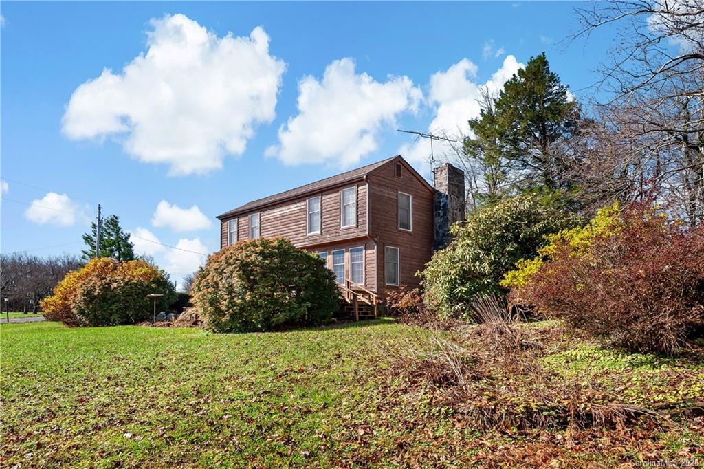 360 Osborn Knob Road Marion, NC 28752 - Photo 5 of 39 Gallery Image 5