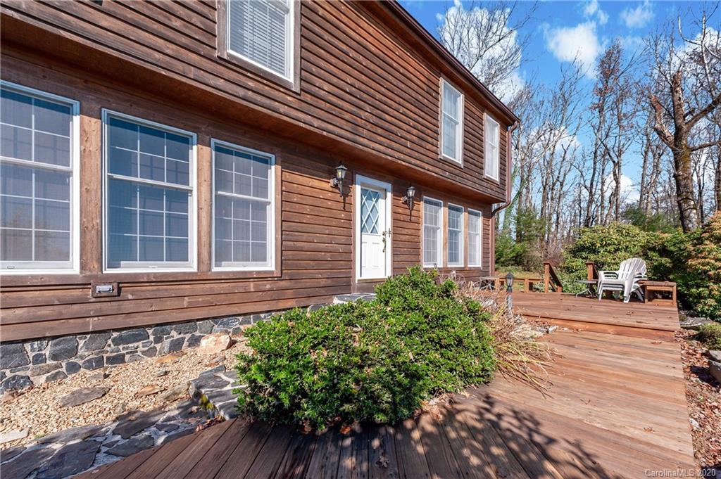 360 Osborn Knob Road Marion, NC 28752 - Photo 7 of 39 Gallery Image 7