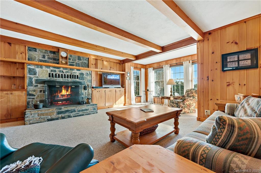 360 Osborn Knob Road Marion, NC 28752 - Photo 9 of 39 Gallery Image 9