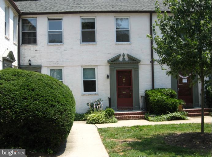 5203 Falls Road, Unit 17 Baltimore, MD 21210 - Photo 2 of 17 Exterior (Front)
