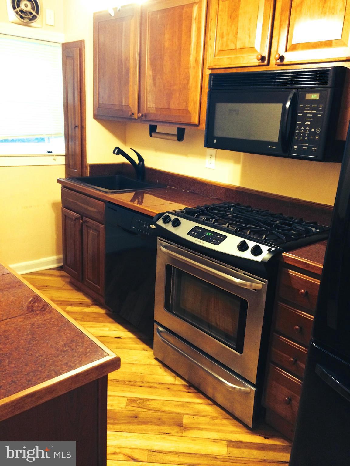5203 Falls Road, Unit 17 Baltimore, MD 21210 - Photo 10 of 17 Kitchen