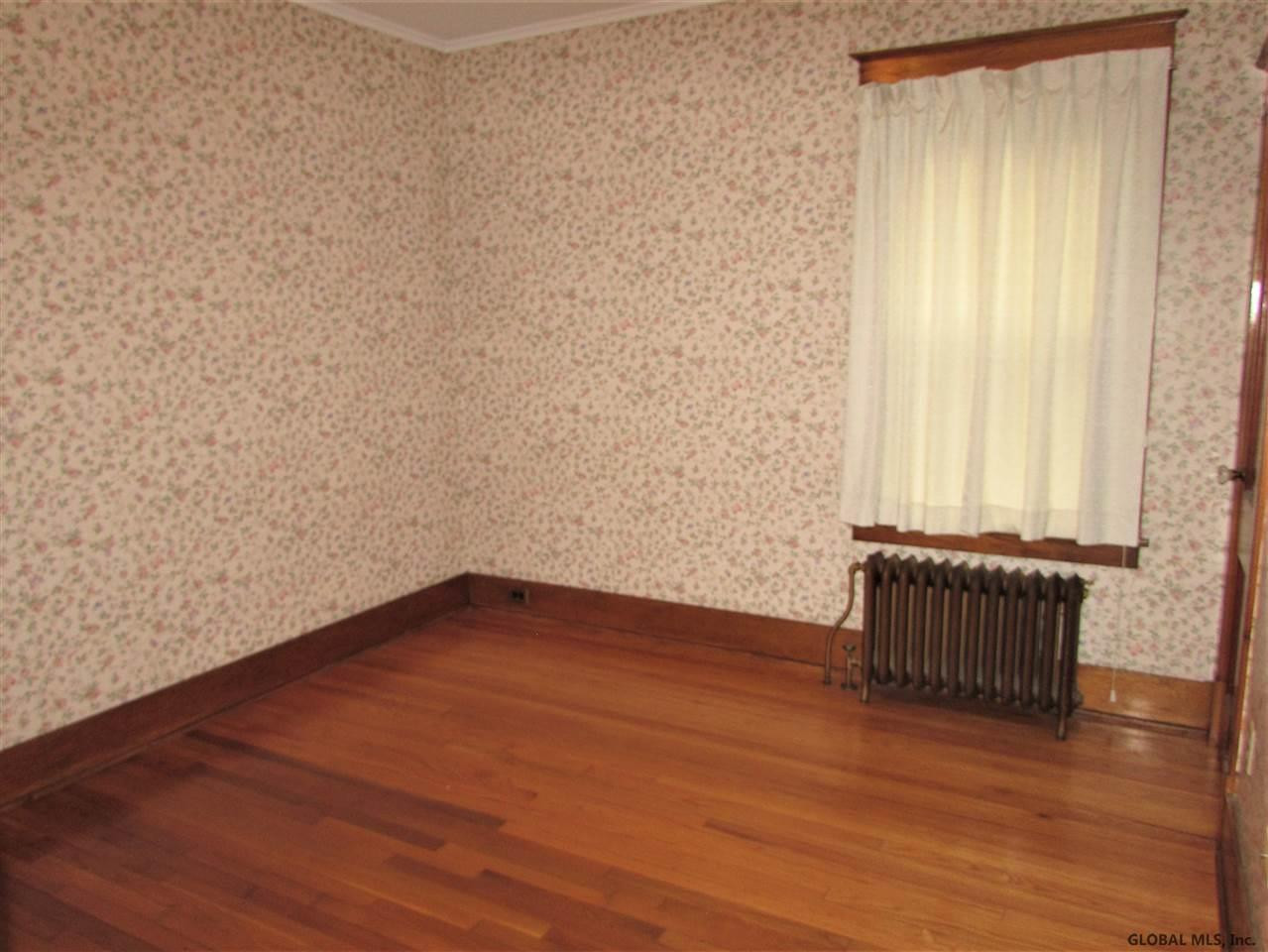 1635 Randolph Road Schenectady, NY 12308 - Photo 13 of 20 First floor