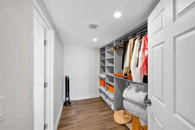 $11,500 | 19667 Turnberry Way, Unit 20GR, Miami, FL 33180