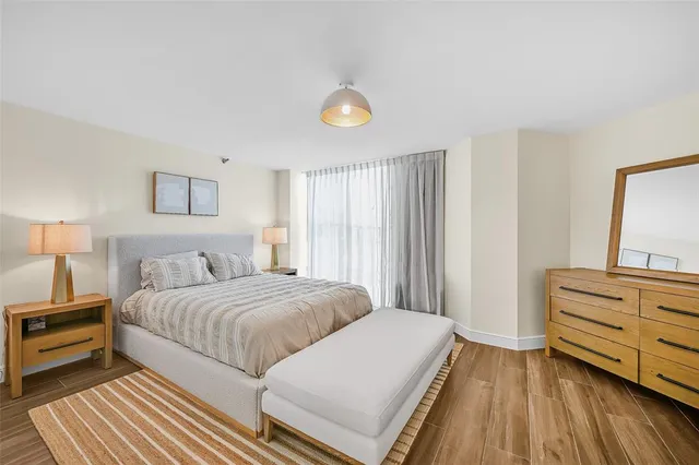 $11,500 | 19667 Turnberry Way, Unit 20GR, Miami, FL 33180