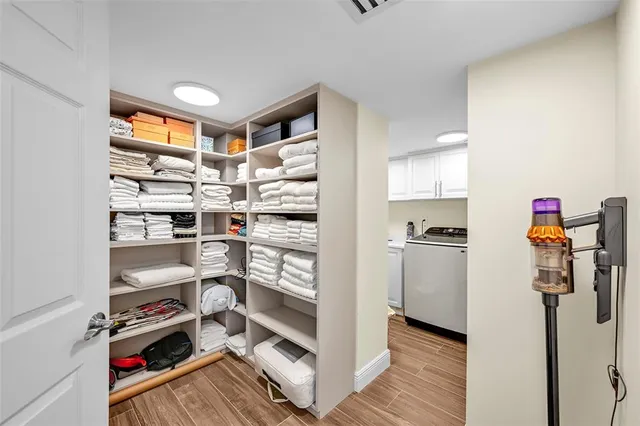 $11,500 | 19667 Turnberry Way, Unit 20GR, Miami, FL 33180