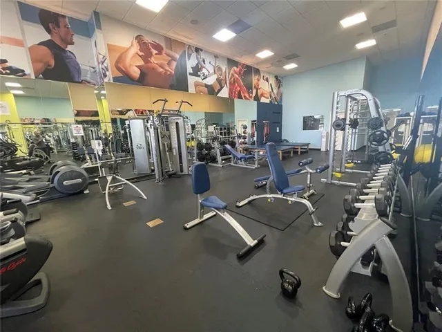 $11,500 | 19667 Turnberry Way, Unit 20GR, Miami, FL 33180