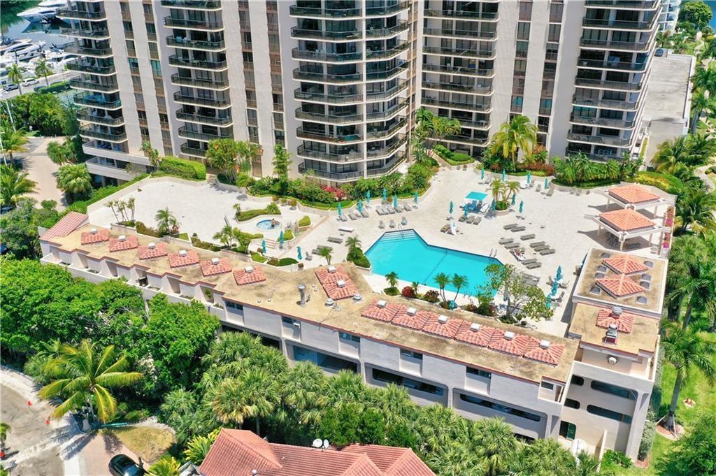 19667 Turnberry Way, Unit 20GR Miami, FL 33180 - Photo 41 of 48