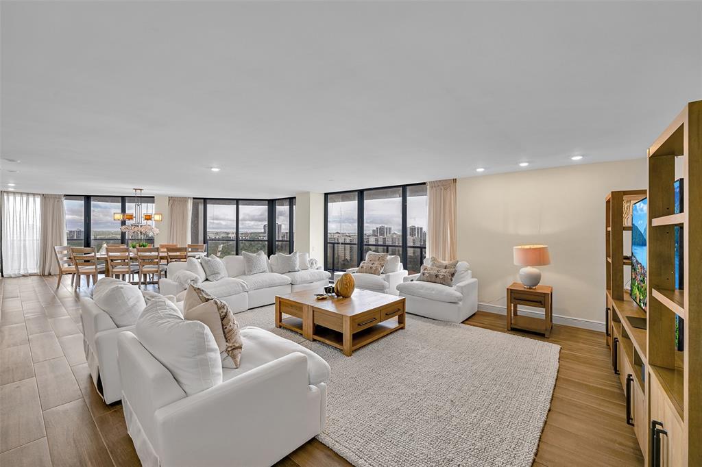 19667 Turnberry Way, Unit 20GR Miami, FL 33180 - Photo 5 of 48