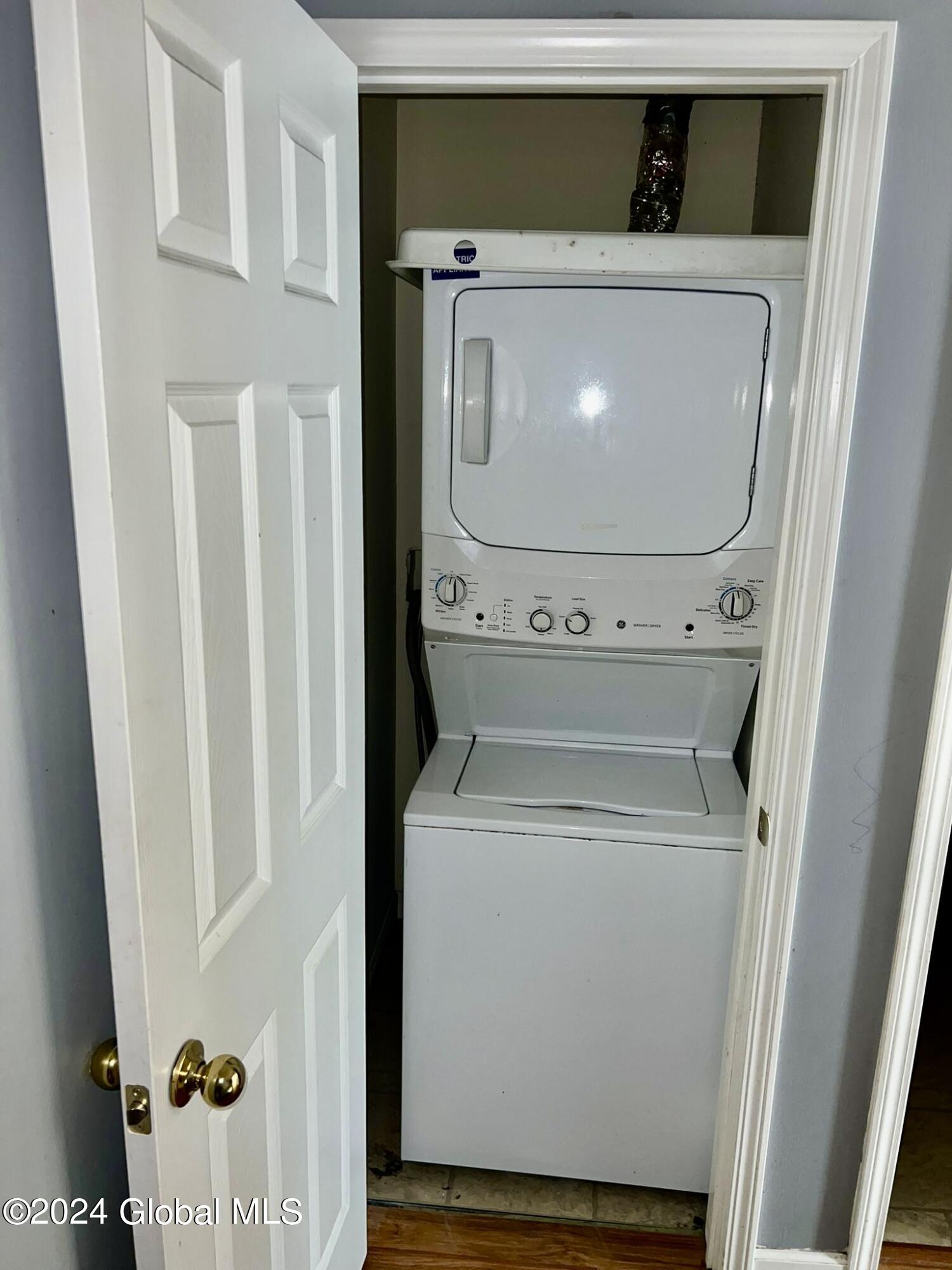 71 5th Avenue Troy, NY 12180 - Photo 7 of 17 Washer Dryer