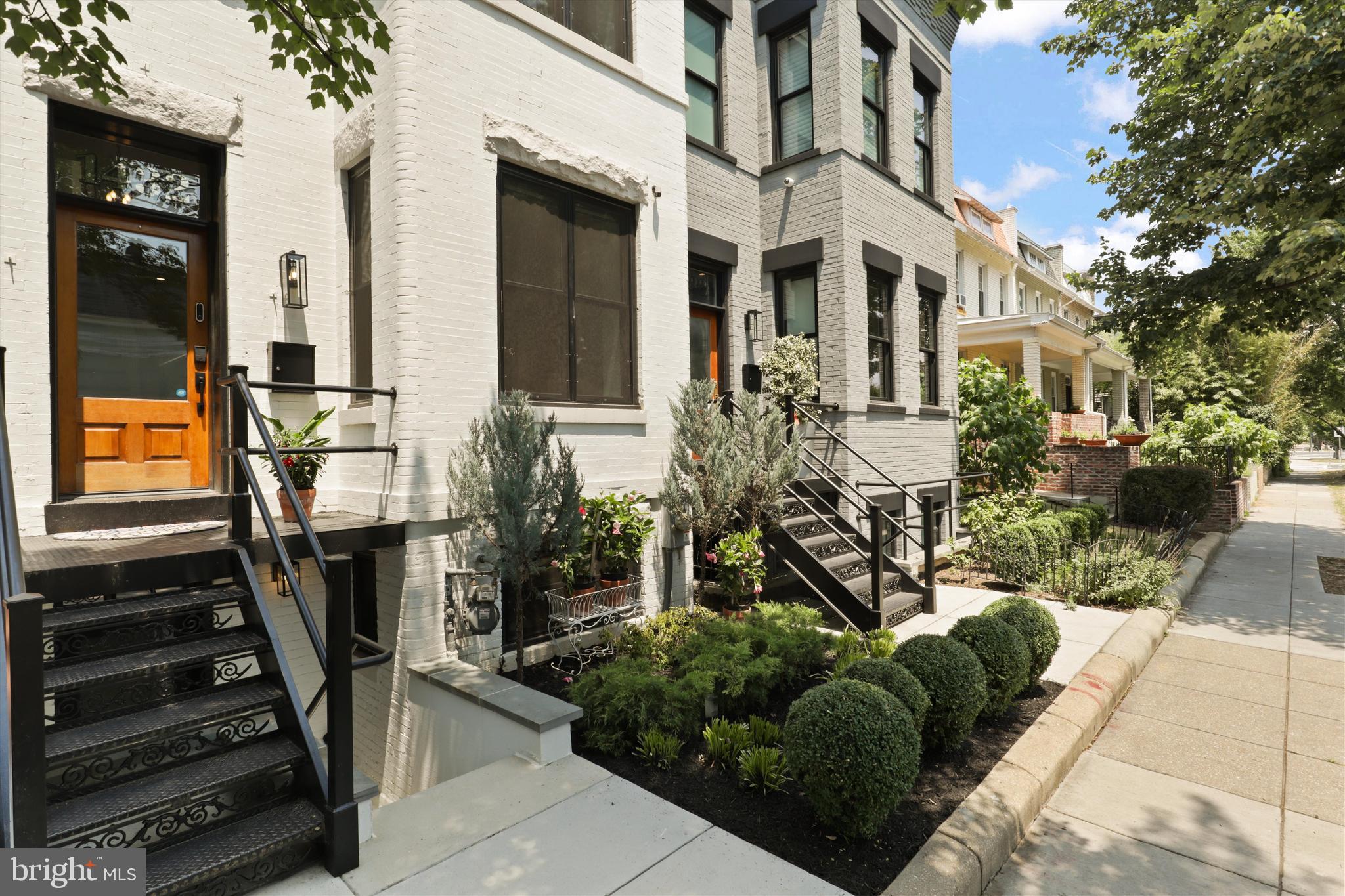 1432 G Street Southeast Washington, DC 20003 - Photo 2 of 56 a front view of a house