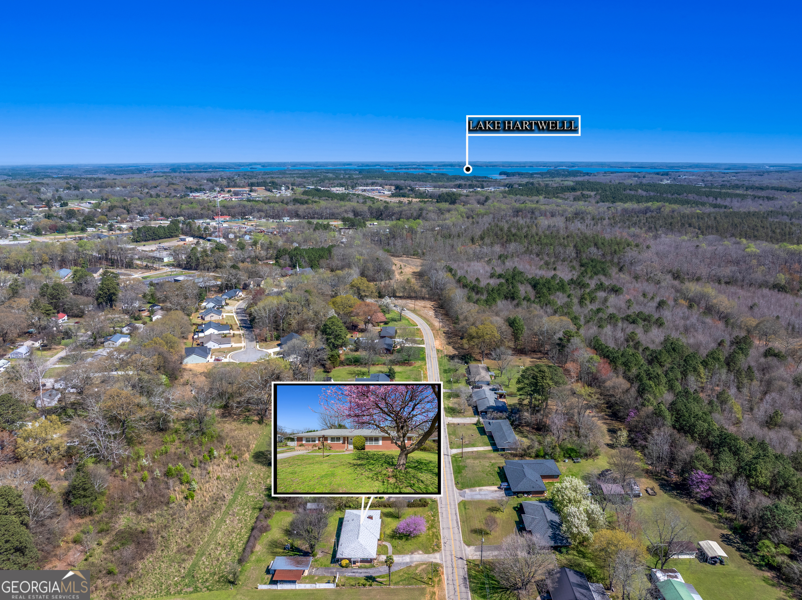 868 Fairview Street Hartwell, GA 30643 - Photo 35 of 42 a view of city