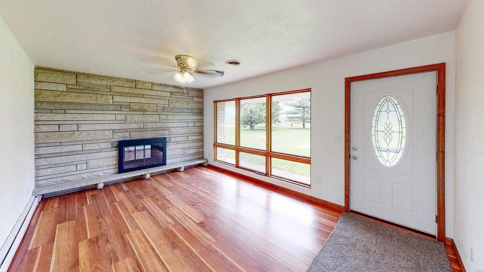 10 Dorsey Road Gillespie, IL 62033 - Photo 3 of 36