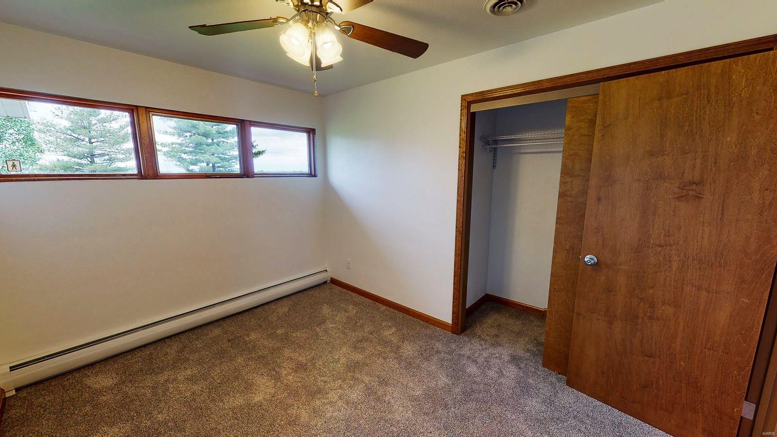 10 Dorsey Road Gillespie, IL 62033 - Photo 23 of 36