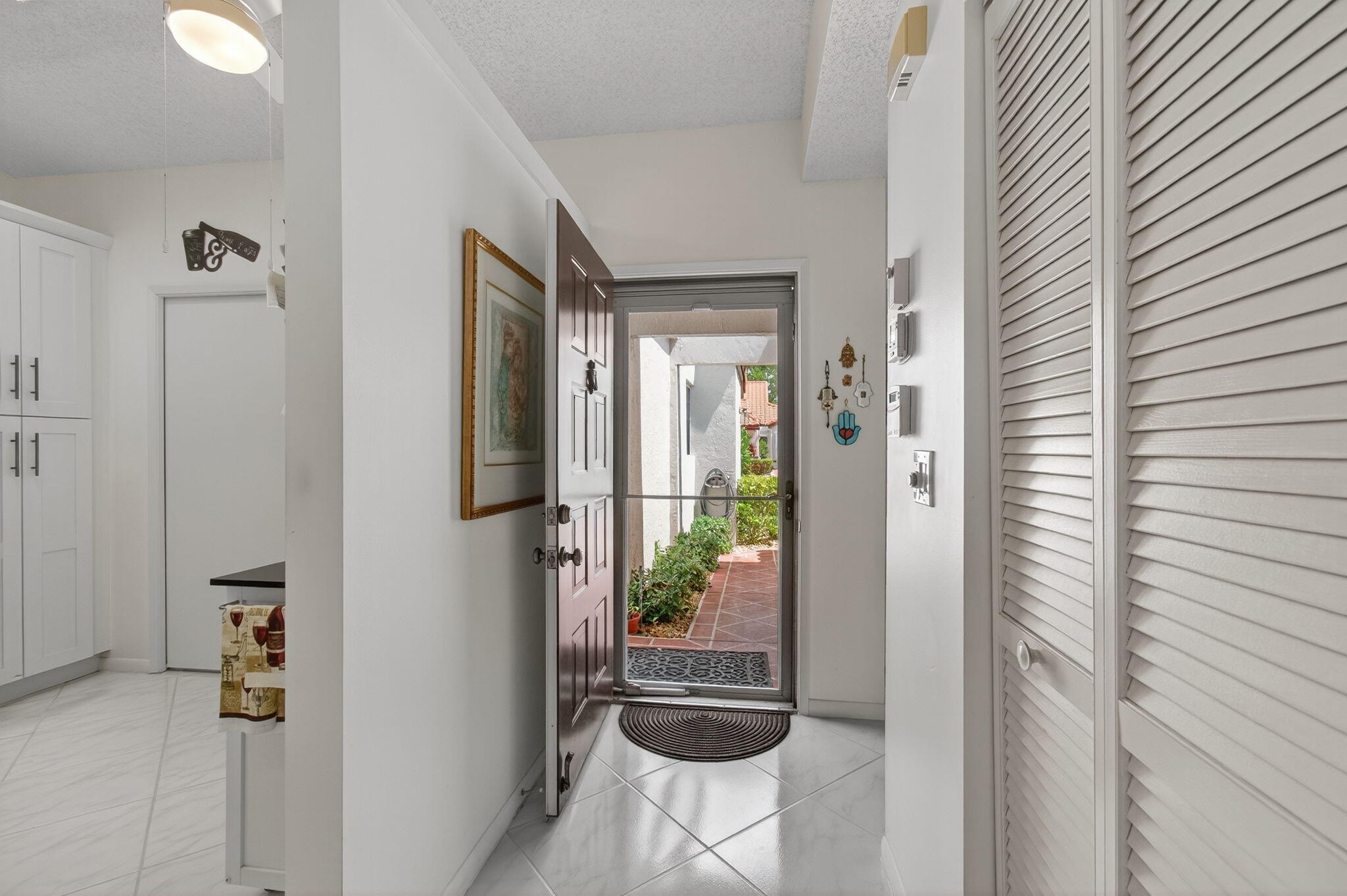 6368 Mill Pointe Circle Delray Beach, FL 33484 - Photo 8 of 132 7-web-or-mls-DSC_4780