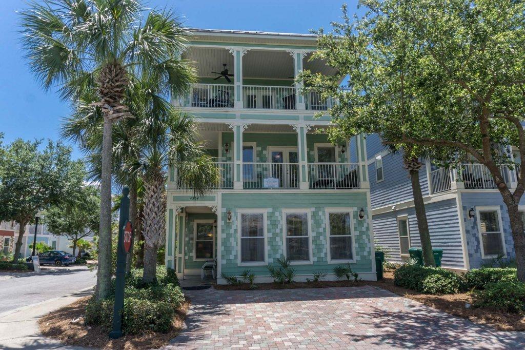 4554 Biscayne Way Destin, FL 32541 - Photo 3 of 33 a front view of a building with garden