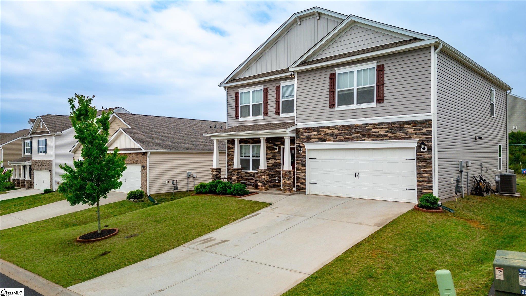191 Light Spring Road Easley, SC 29642 - Photo 3 of 34