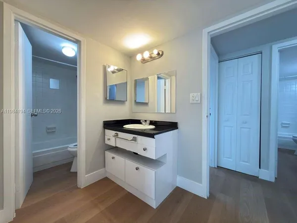 $1,900 | 4304 Northwest 9th Avenue, Unit 12C, Deerfield Beach, FL 33064