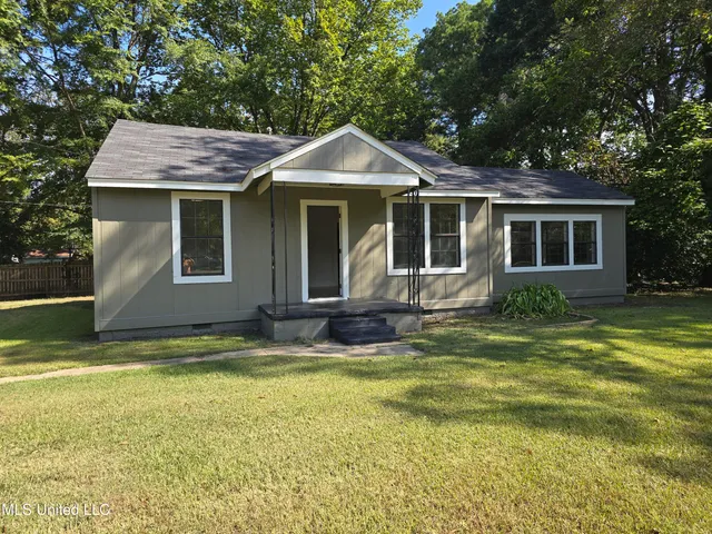 $199,000 | 903 West Main Street, Senatobia, MS 38668