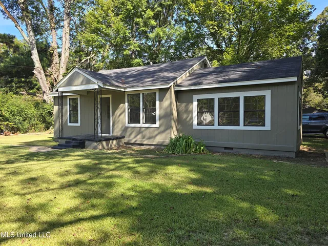 $199,000 | 903 West Main Street, Senatobia, MS 38668