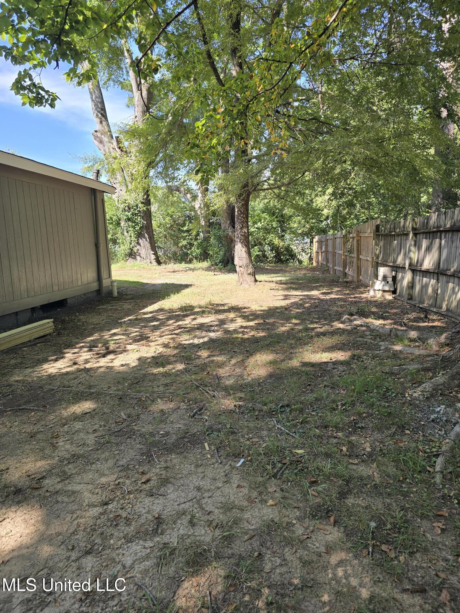 903 West Main Street Senatobia, MS 38668 - Photo 25 of 27 20250908_104318