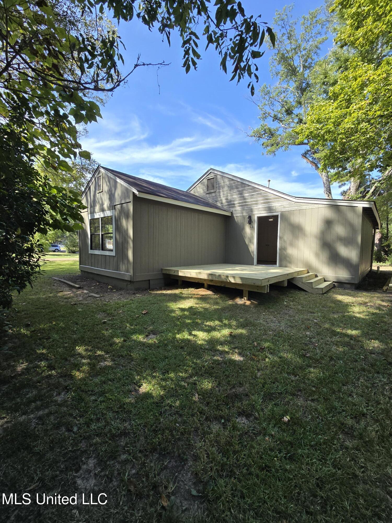 903 West Main Street Senatobia, MS 38668 - Photo 26 of 27 20250908_104349