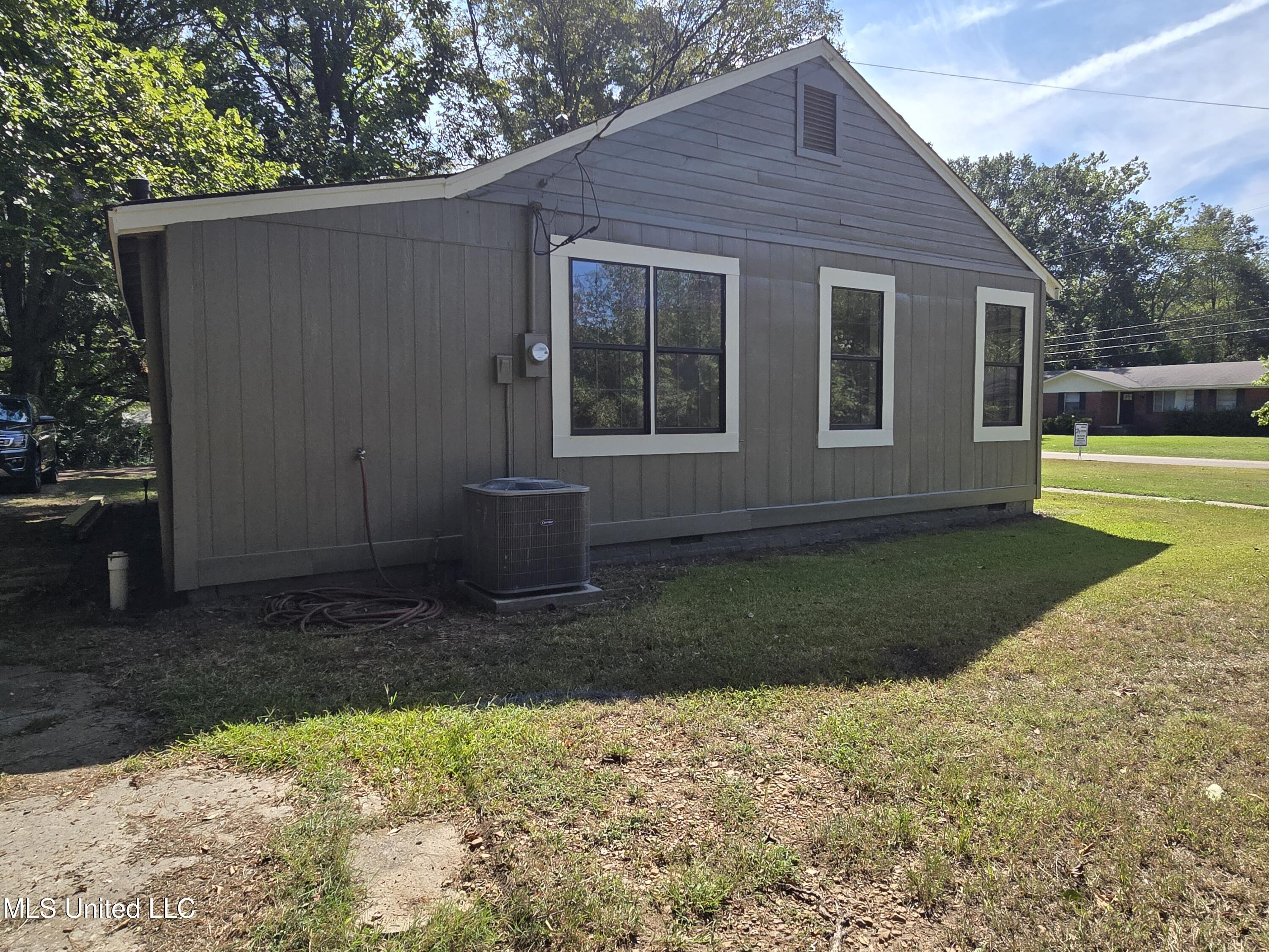 903 West Main Street Senatobia, MS 38668 - Photo 27 of 27 20250908_104431