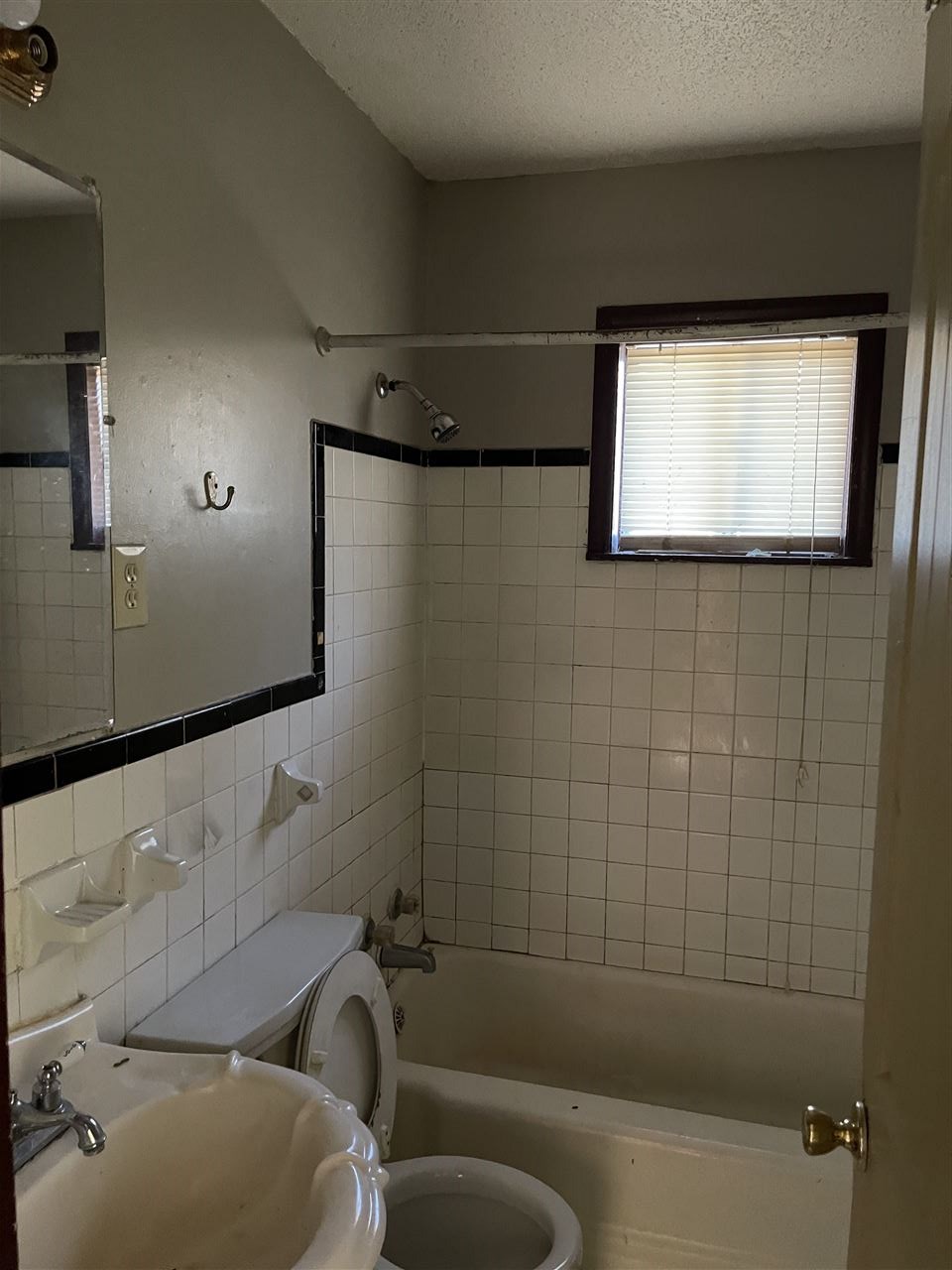 3606 Kathy Road Memphis, TN 38118 - Photo 5 of 7 Gallery Image 5