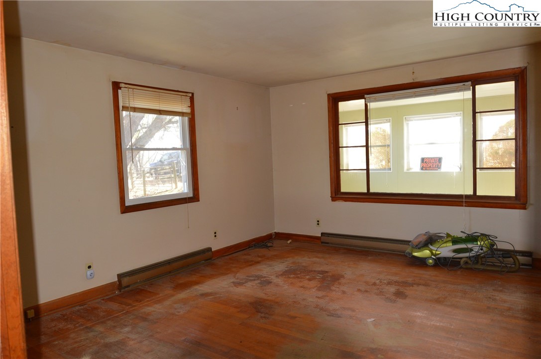 697 Phipps Road Sparta, NC 28675 - Photo 20 of 39 Gallery Image 20
