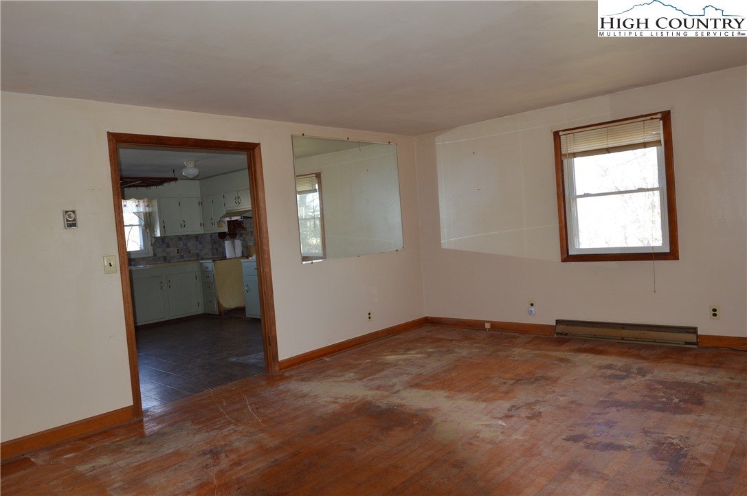 697 Phipps Road Sparta, NC 28675 - Photo 23 of 39 Gallery Image 23