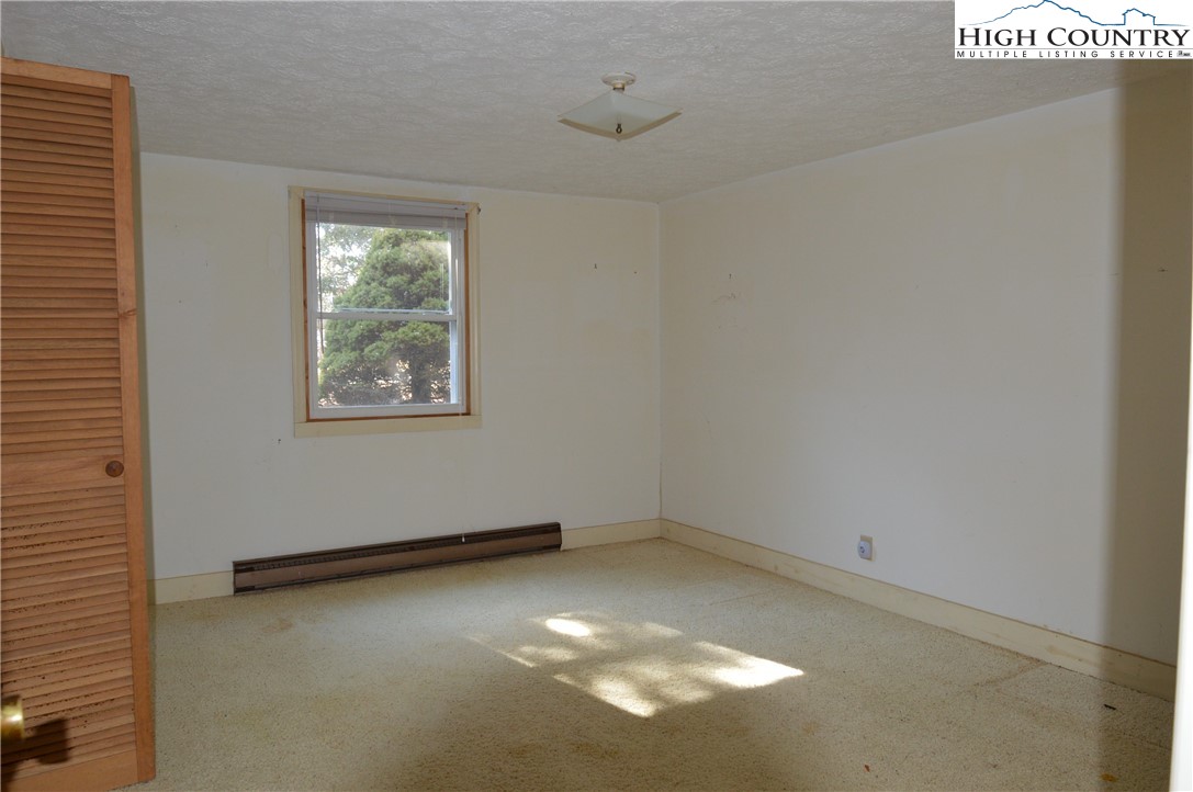 697 Phipps Road Sparta, NC 28675 - Photo 27 of 39 Gallery Image 27