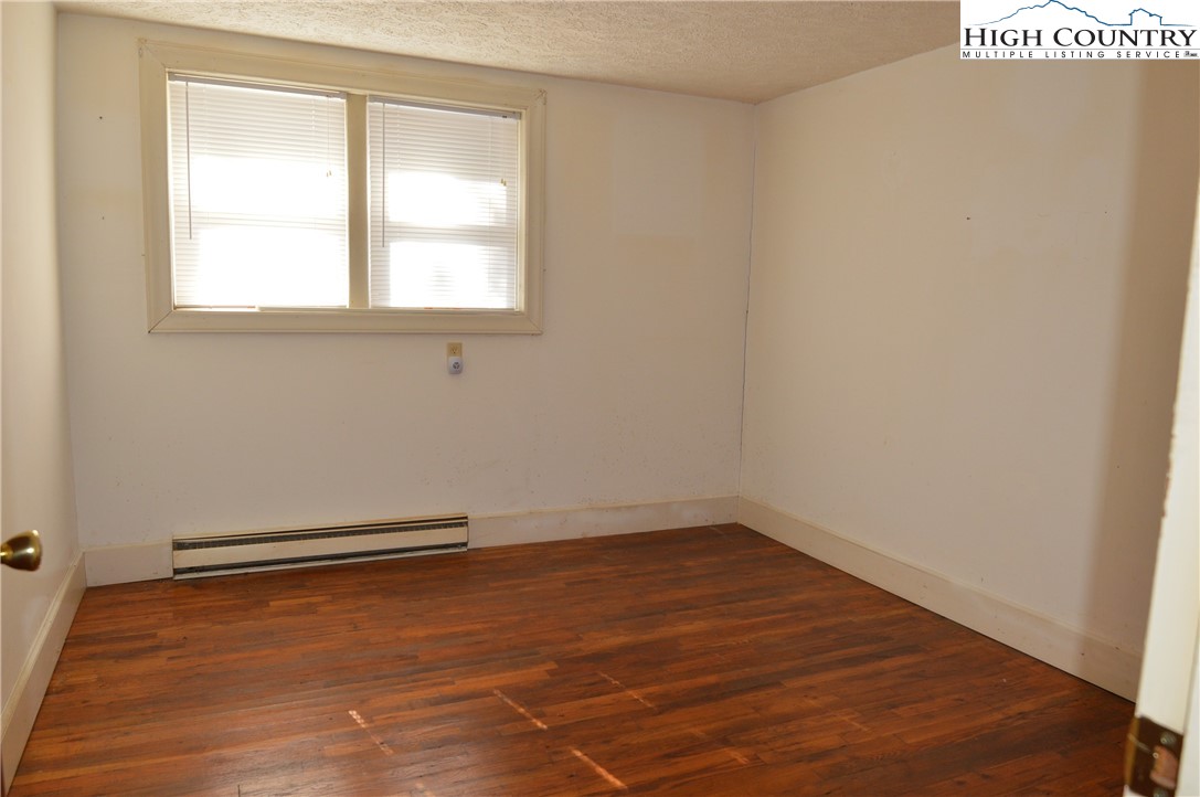 697 Phipps Road Sparta, NC 28675 - Photo 30 of 39 Gallery Image 30