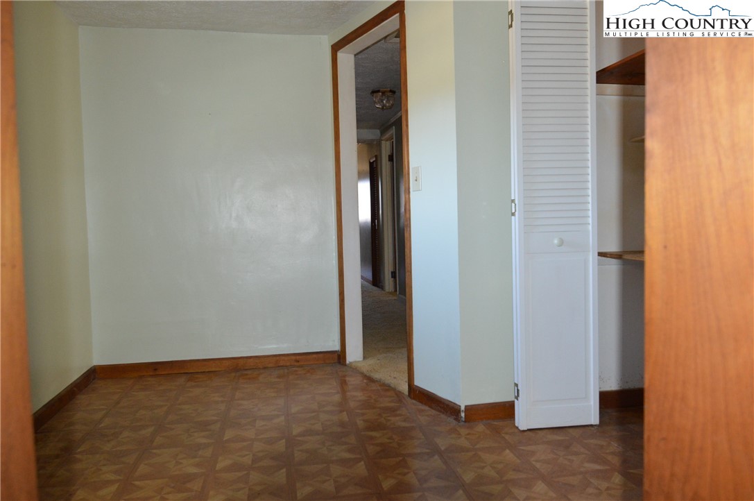 697 Phipps Road Sparta, NC 28675 - Photo 32 of 39 Gallery Image 32