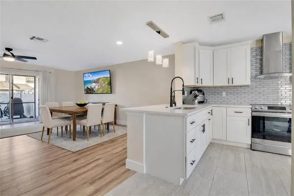 $2,400 | 2823 Boulder Falls Court, Apopka, FL 32703