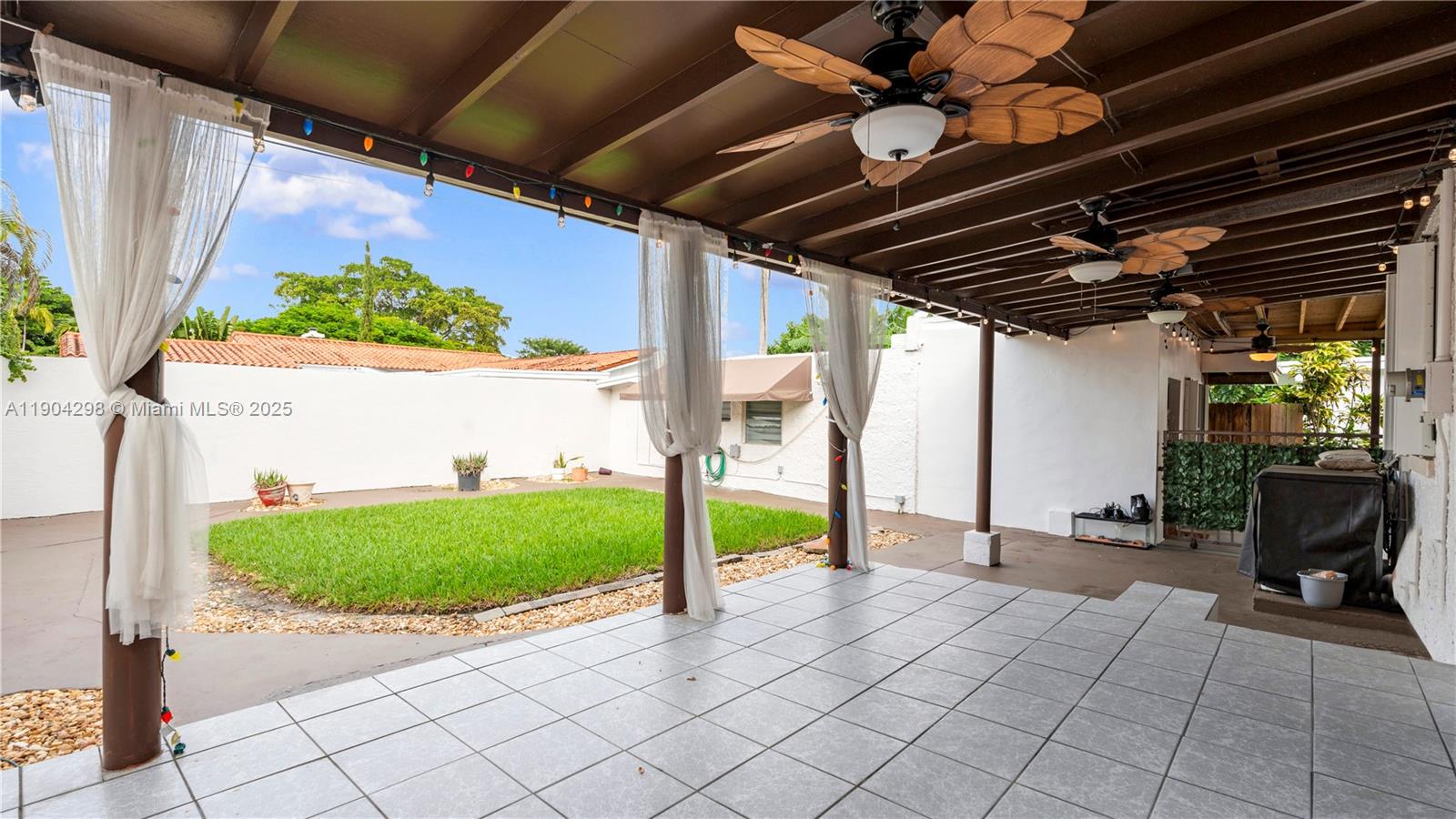 2271 Southwest 25th Street, Unit 2271 Miami, FL 33133 - Photo 30 of 39 a view of a porch