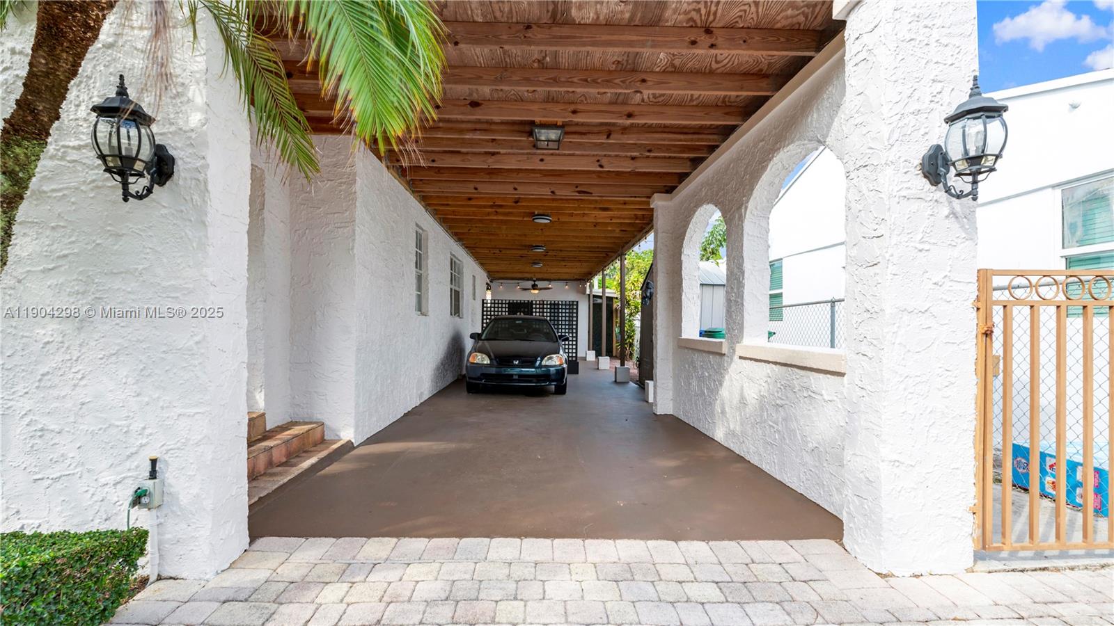 2271 Southwest 25th Street, Unit 2271 Miami, FL 33133 - Photo 36 of 39 a view of a porch