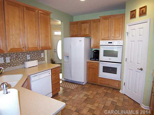 331 Garnet Court, Unit 541 Fort Mill, SC 29708 - Photo 4 of 15