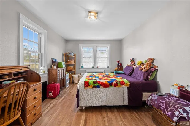 $699,999 | 128 Kimball Terrace, Yonkers, NY 10704